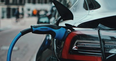 Hybryda plug-in - czy to opłacalna inwestycja w 2026?