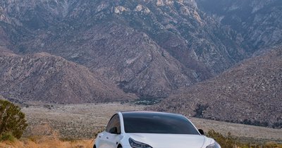 Tesla Model 3 vs Model Y - które auto lepiej wybrać w 2026?